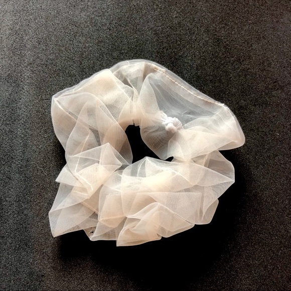 NEW Oversized Scrunchies Bundle - Picture 5 of 8